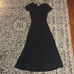 Wilfred Free ribbed Black Midi Dress with front slit